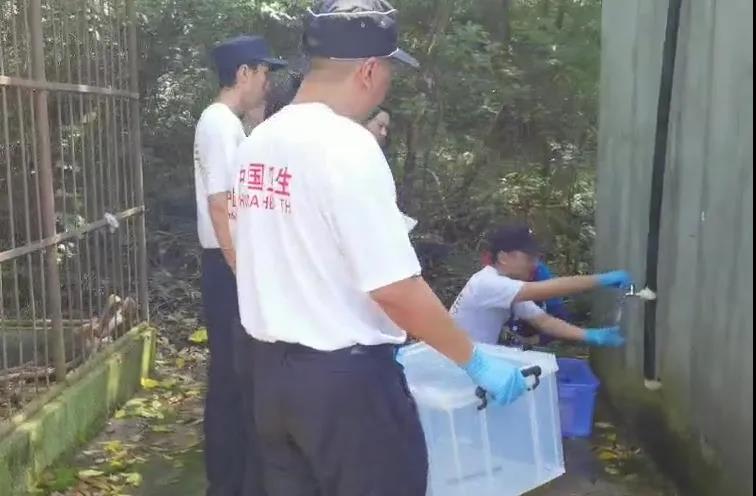 現(xiàn)場水質取樣 現(xiàn)場水質取樣